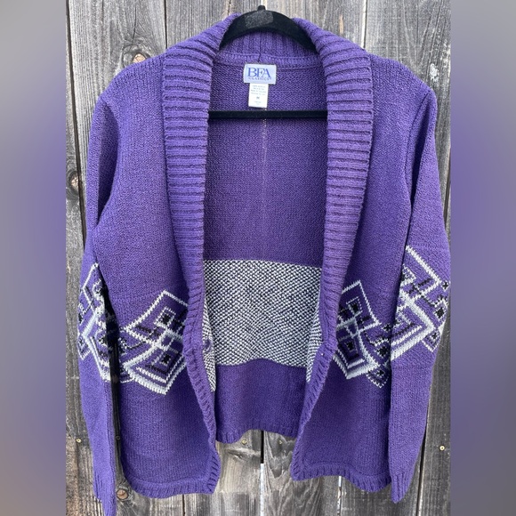 BFA Classics Women’s Purple Single Button Cardigan
Size M - Picture 3 of 6